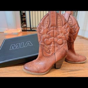 MIA Girl Heeled Cowgirl Boots